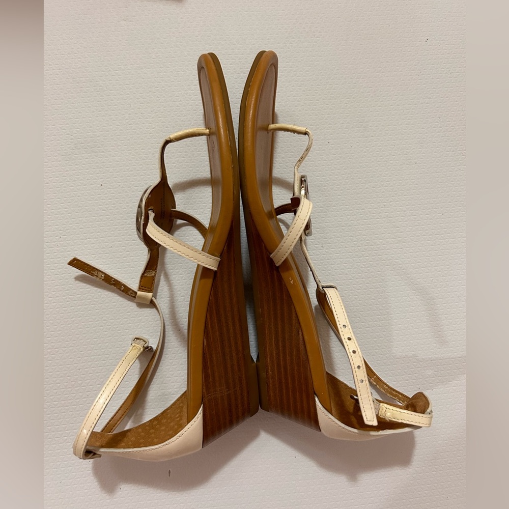 Coach Women's White Strappy Sandal with Gold Logo Medallion - Picture 3 of 6